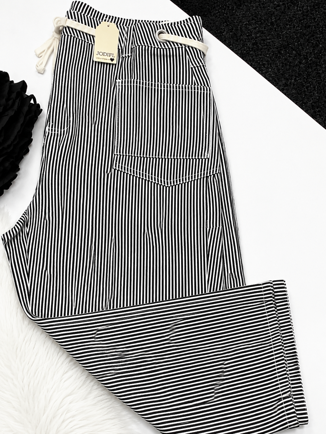 H50022-1 Thin Stripe Pants