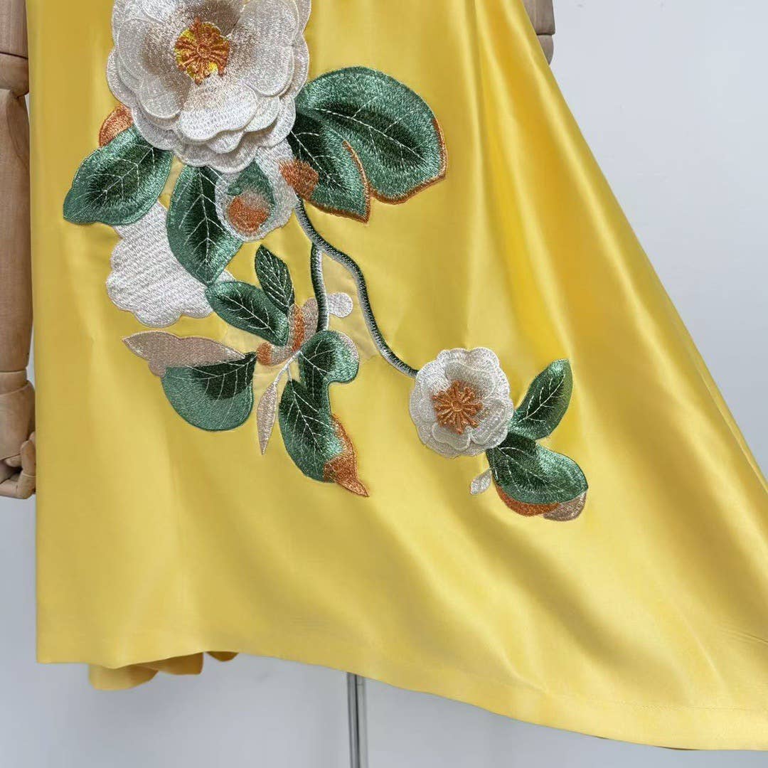 DR685Y Floral Embroidered Backless Suspender Short Skirt