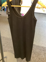 V2738 Sleeveless V Neck/Scoop Neck Tank Dress