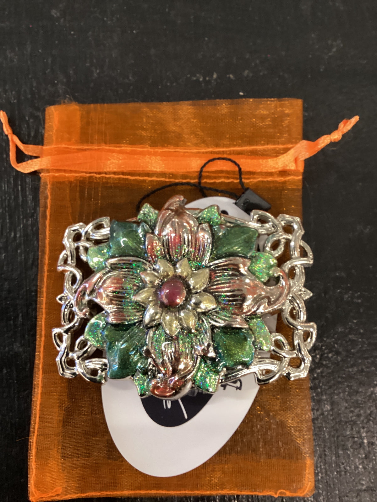 9. Sparkle Flower Belt Buckle