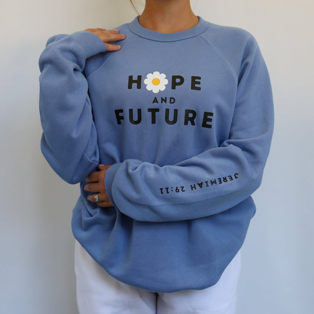 16SRSU SAVIOR "Hope & Future" w/ Daisy Sweatshirt