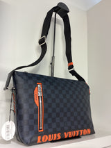 Orange Messenger