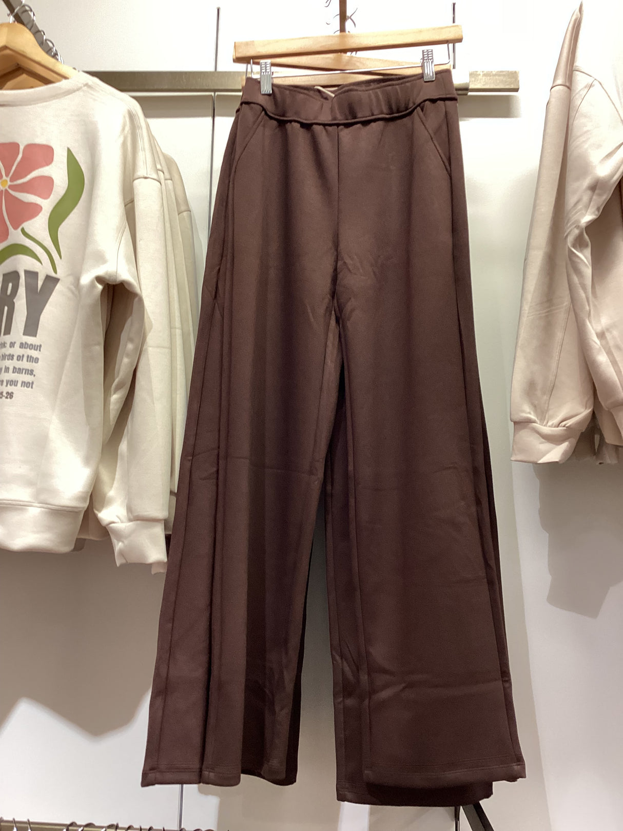 827SC023 - Wide Long Pants