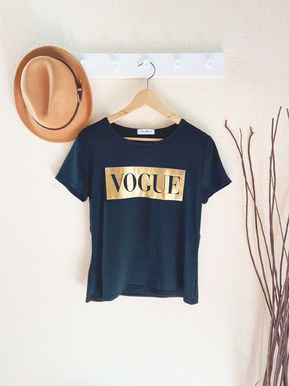Short sleeve letter print top