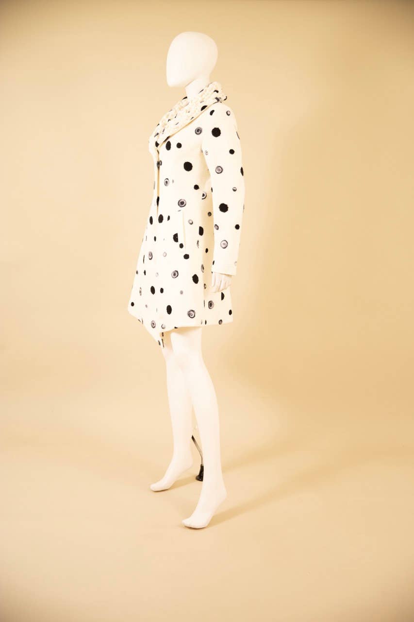 F26065 Embroidery Dots Pucker Collar Coat