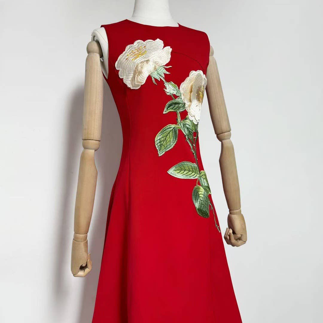 DR750Y Sleeveless 3D Floral Embroidered Elegant Long Dress