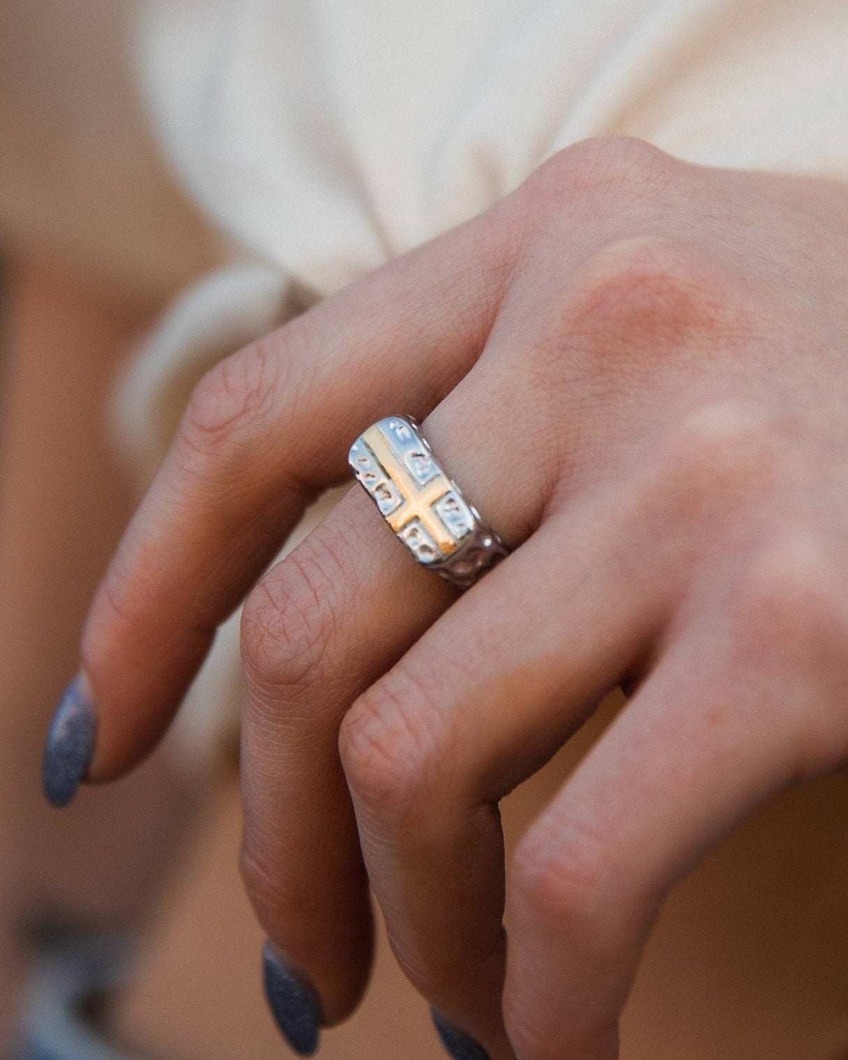 The Cross Ring