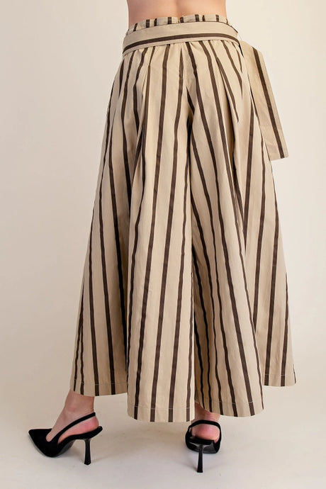 P8434 Wide Cropped Stripe Pants