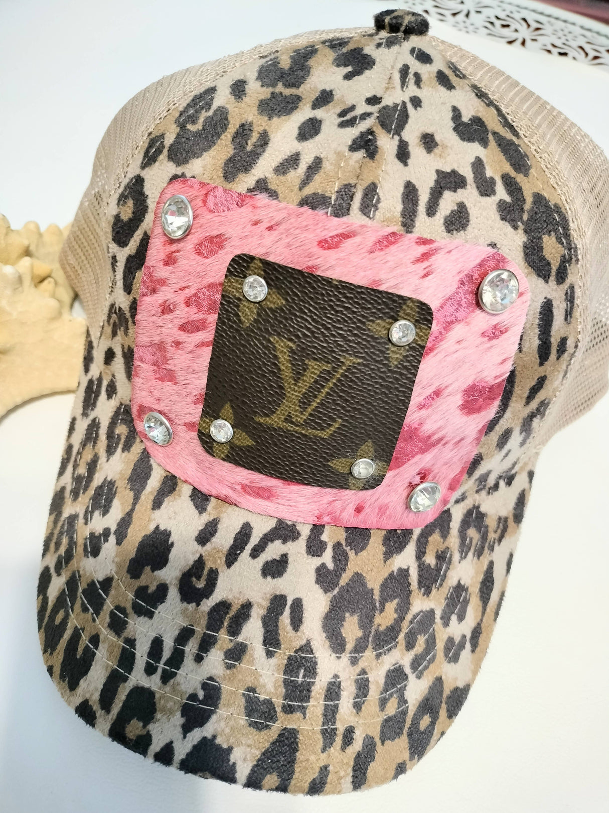 LV - Leopard and leather hat
