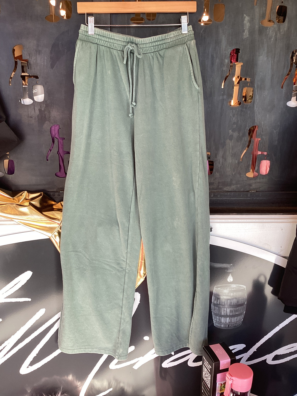 DZ23F953 Gray Green Pants