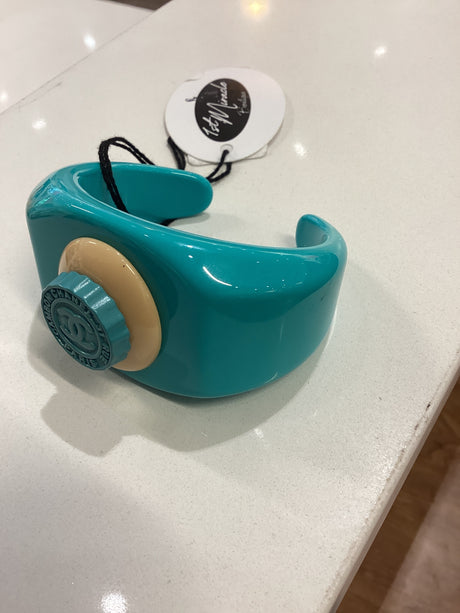 24N C CUFF BRACELET