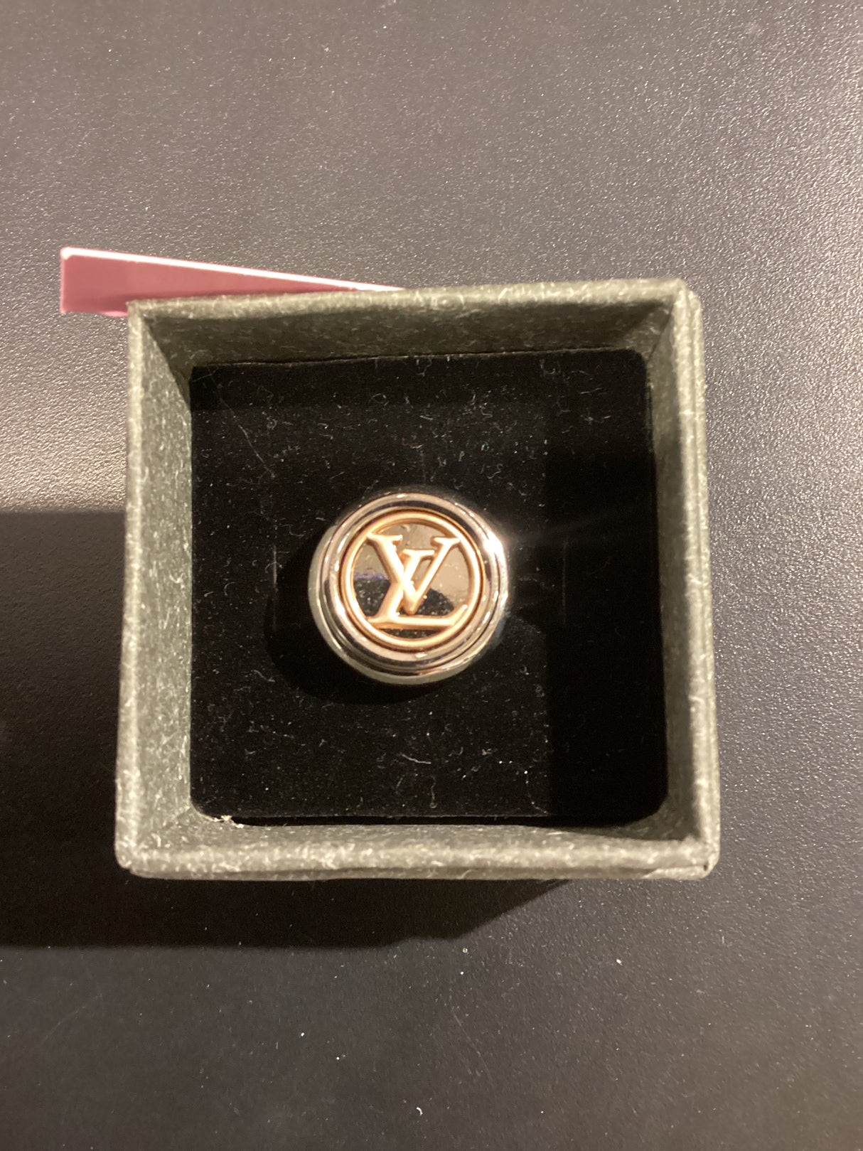 22N RING LV BUTTON SILVER/GOLD