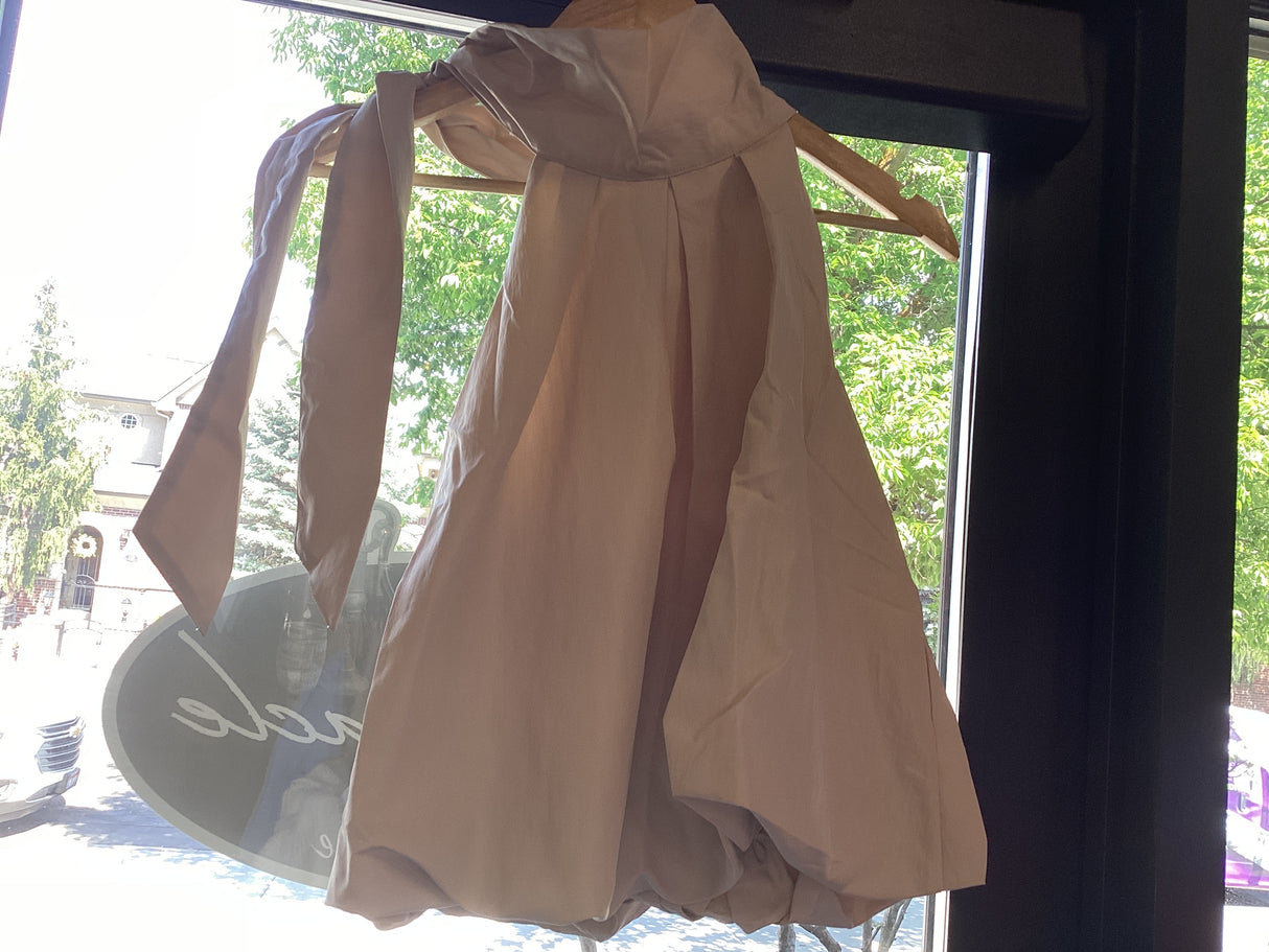 GT8806 - Balloon Sleeveless Top