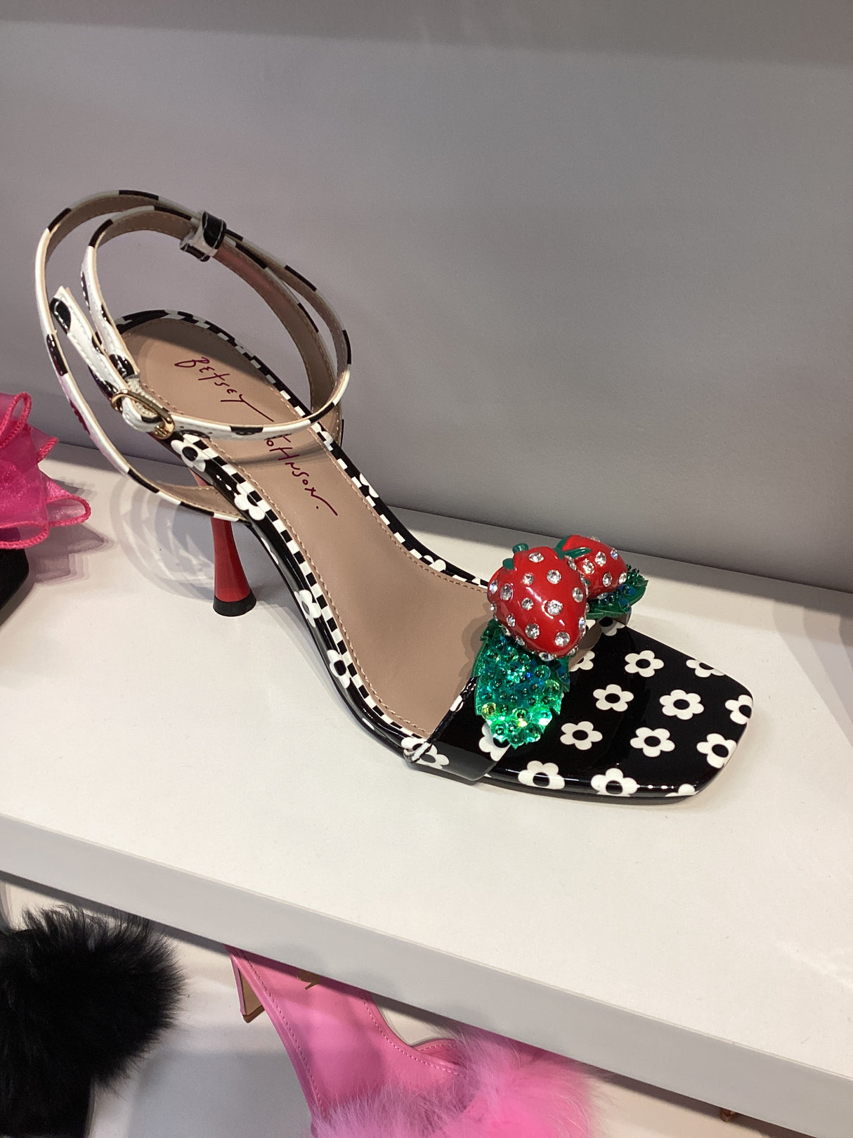 Addison Blk/Wht Strawberry Shoes