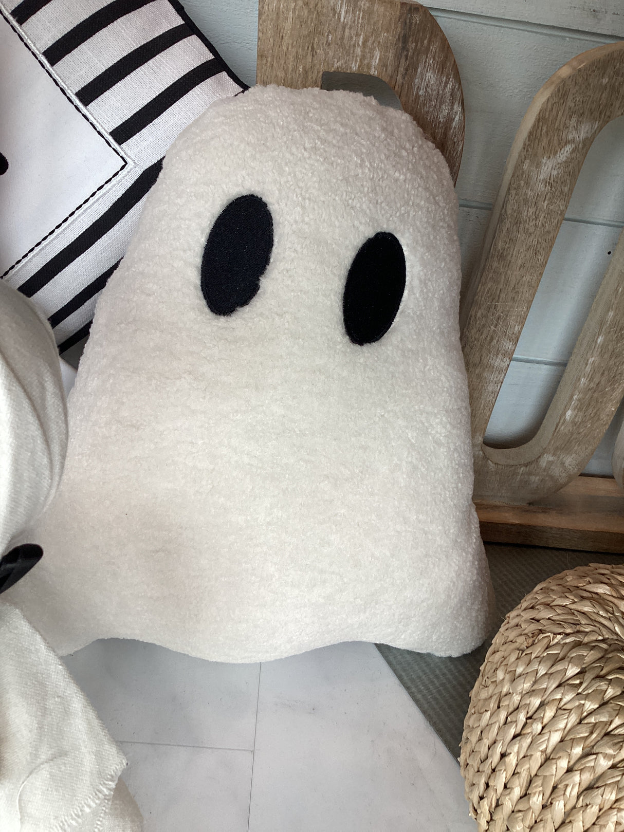 60-21-011 Ghost Pillow