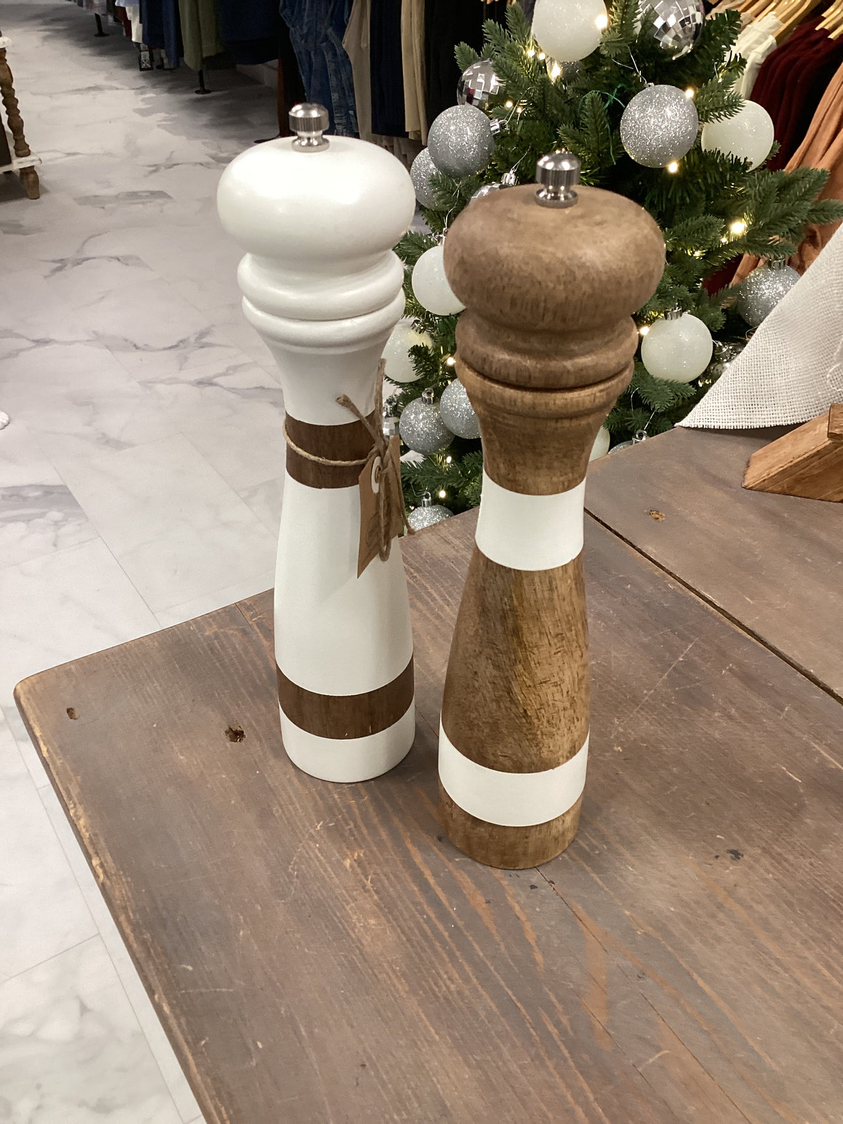 Wood Strap Salt & Pepper Grinder Set