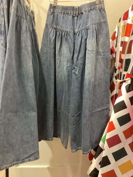 PH15052 Stone Washed Cropped Denim