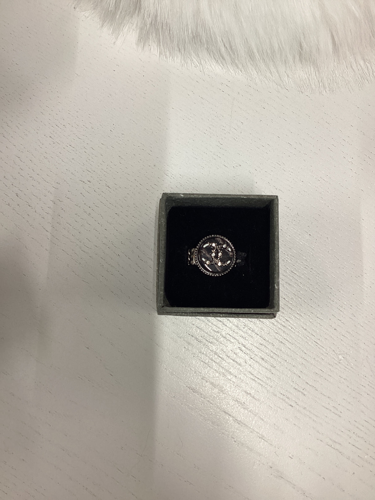 34W
