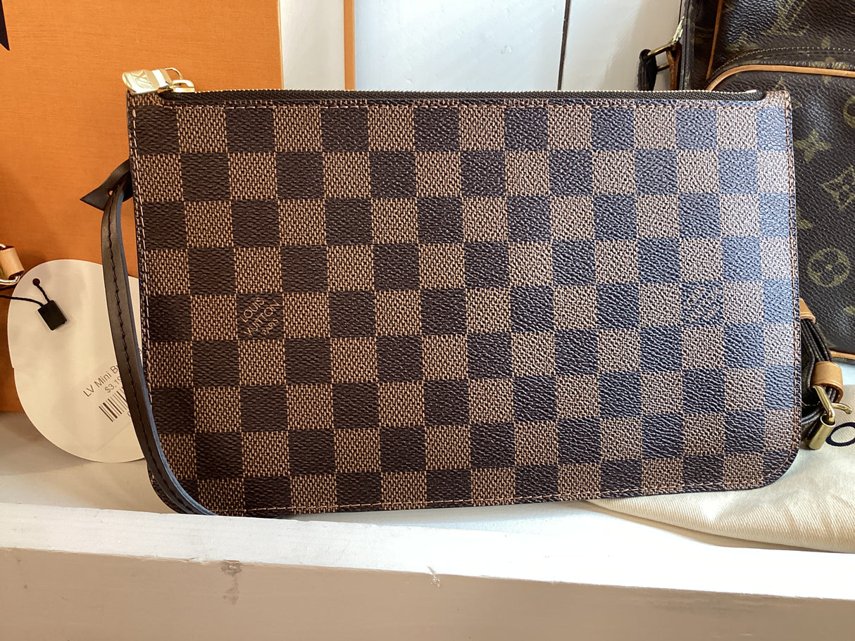 Louis Vuitton Neverful Pouch