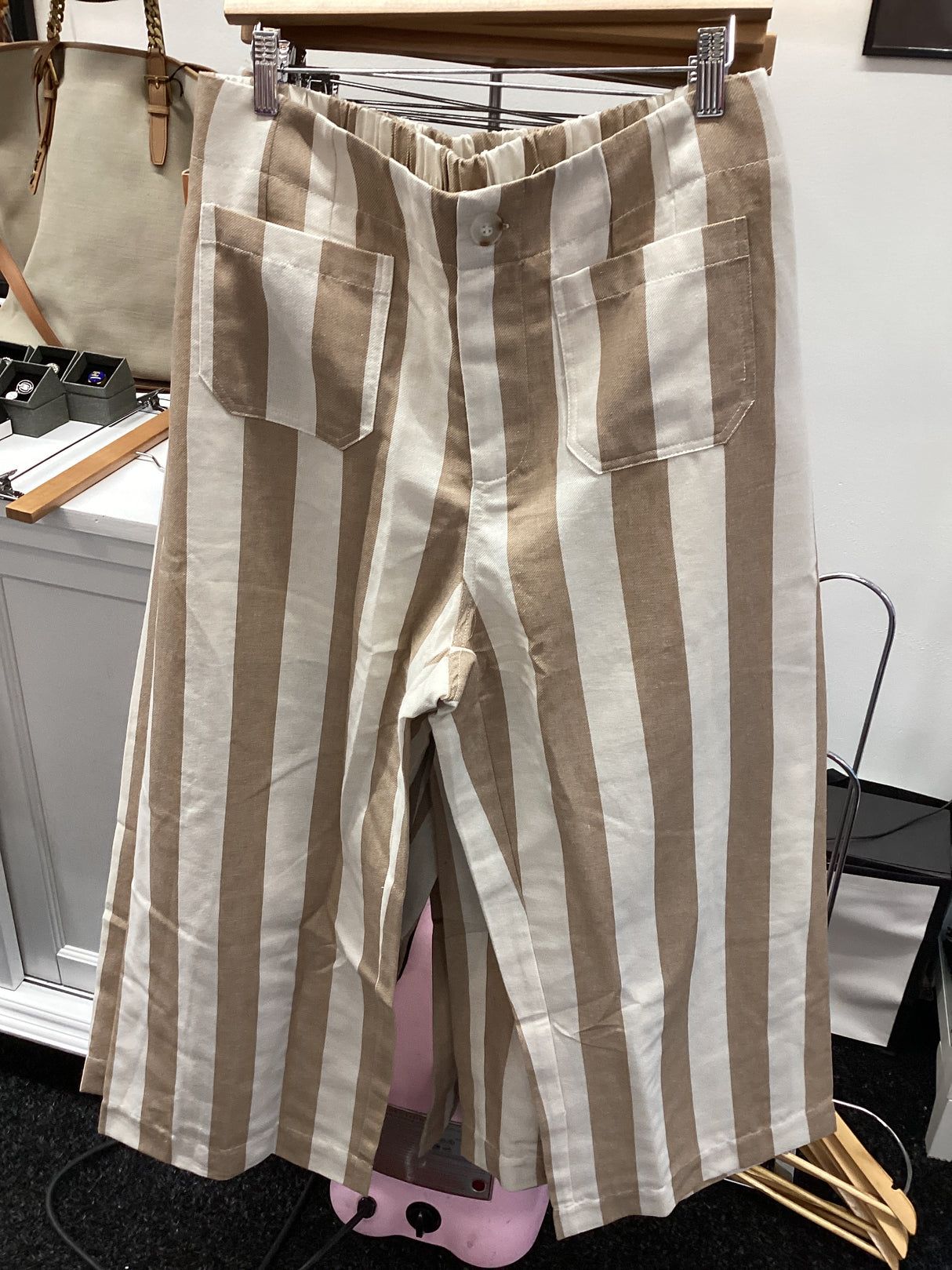 H50935 Striped Pants