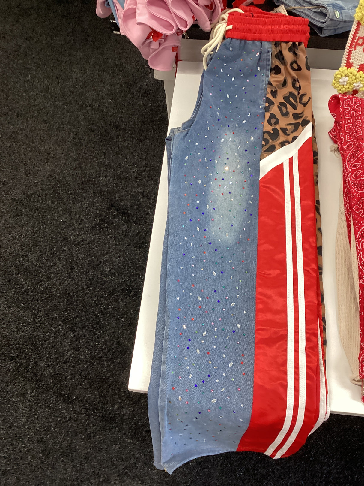 DP67113 Red/Denim Blue