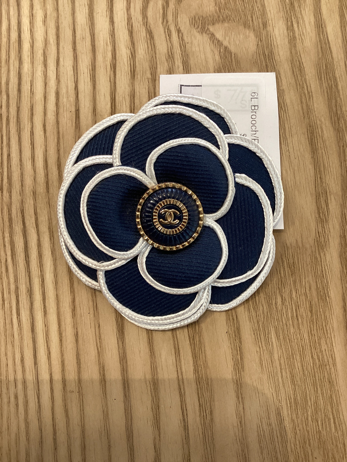 6L Brooch/Fabric Camellia