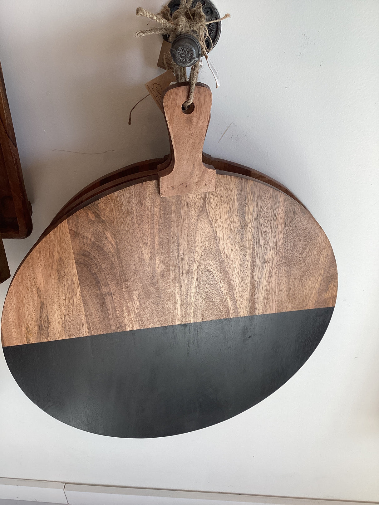 Round Black Wood Board