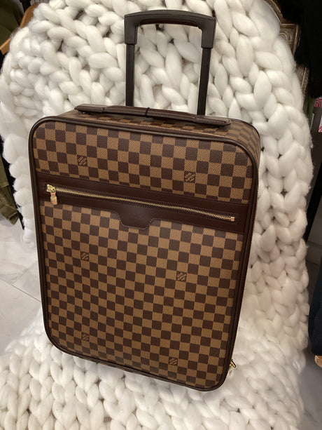 Louis Vuitton Pegase Internal 930579