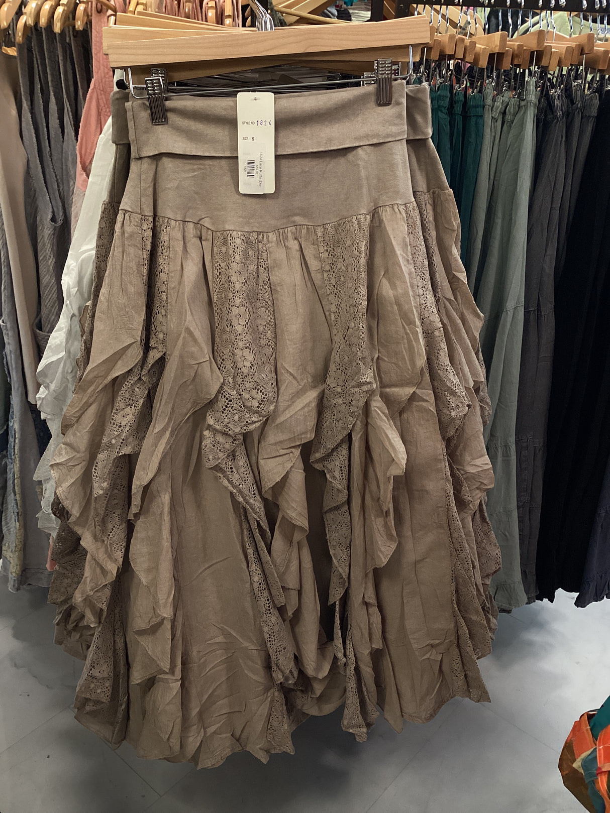 1824 Lace Ruffle Skirt