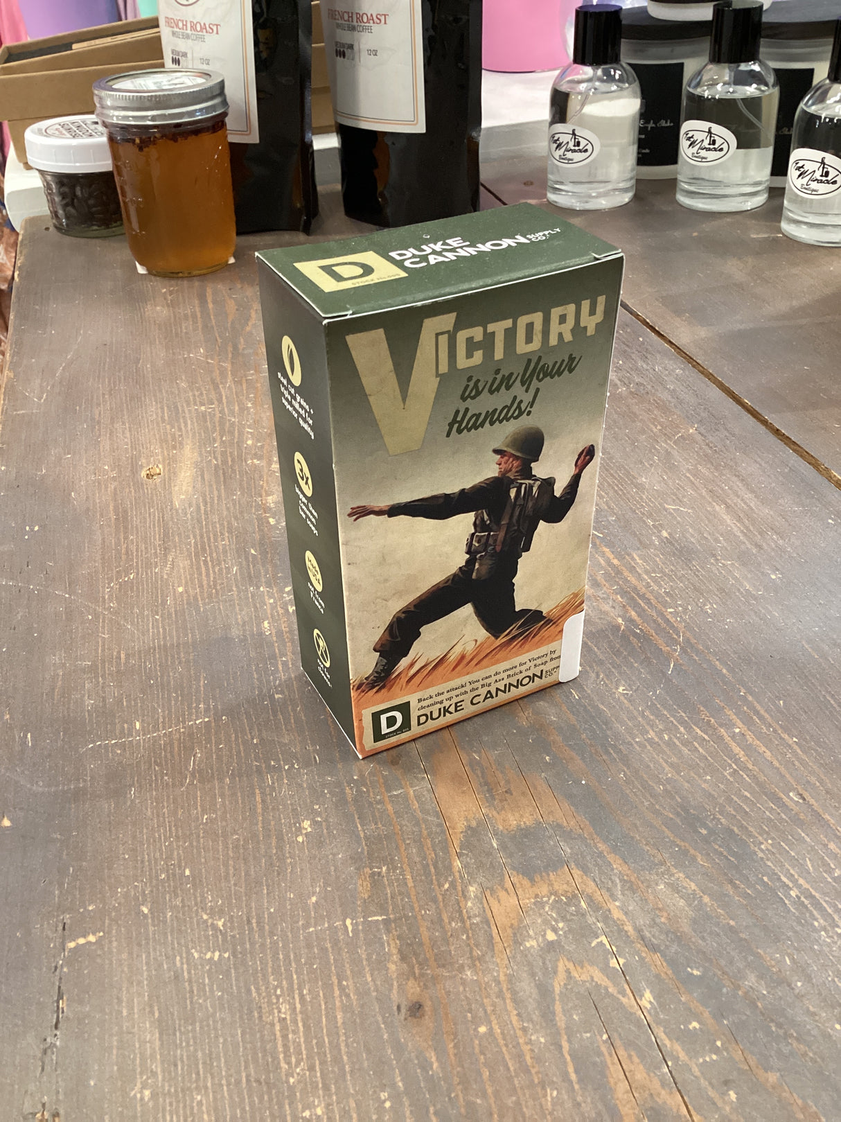 03GREEN1 WWII Victory Bar