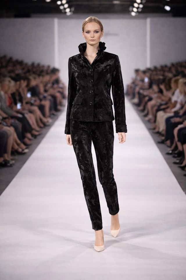 F26011 Wired Collar Button Front Jkt
