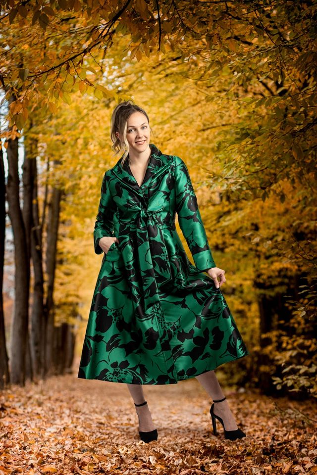 F22041 - BLK GREEN Double Collar Dress