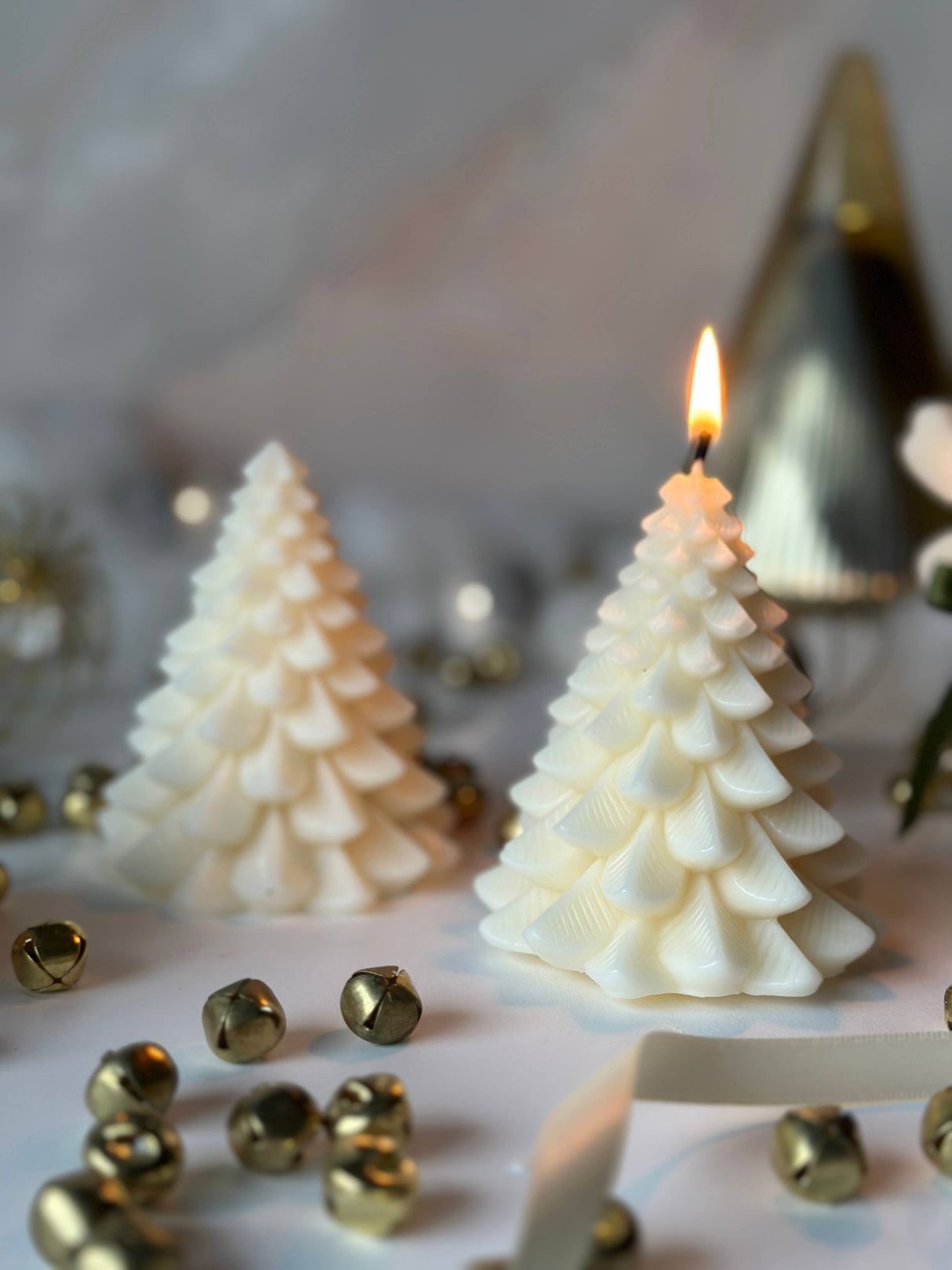 Pine Christmas Tree | Holiday Candles | Holiday Gift Ideas: Christmas Hearth / Cream (natural soy color)